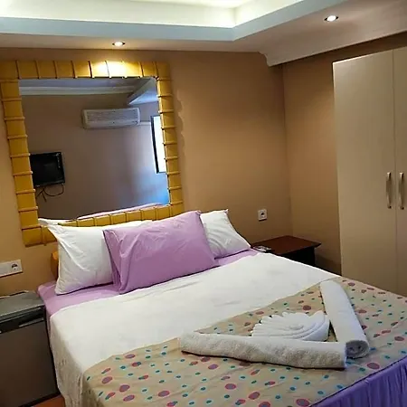 Nest Anatlya Hotel 3*